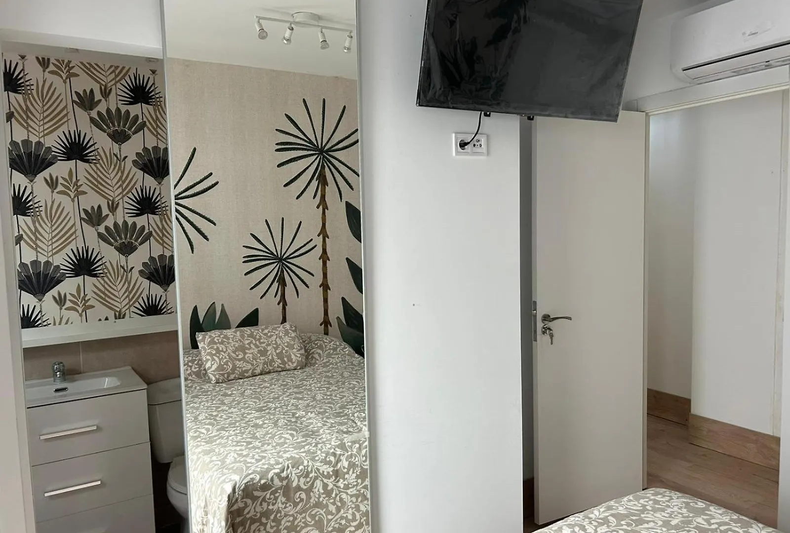 Homestay La Maison Del Mar Guest House Malaga